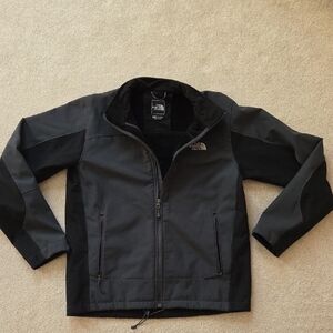 The North Face Men's Black Performance Jacket